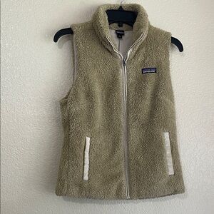 Patagonia Women's Beige Fleece Vest